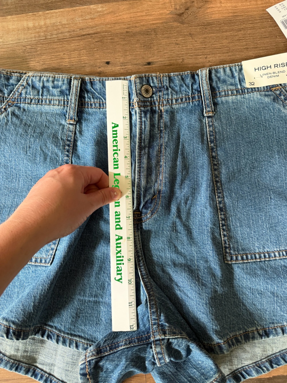 NWT Abercrombie & Fitch women’s denim Jean shorts loose fit high rise 90s Sz 32 - Picture 10 of 11